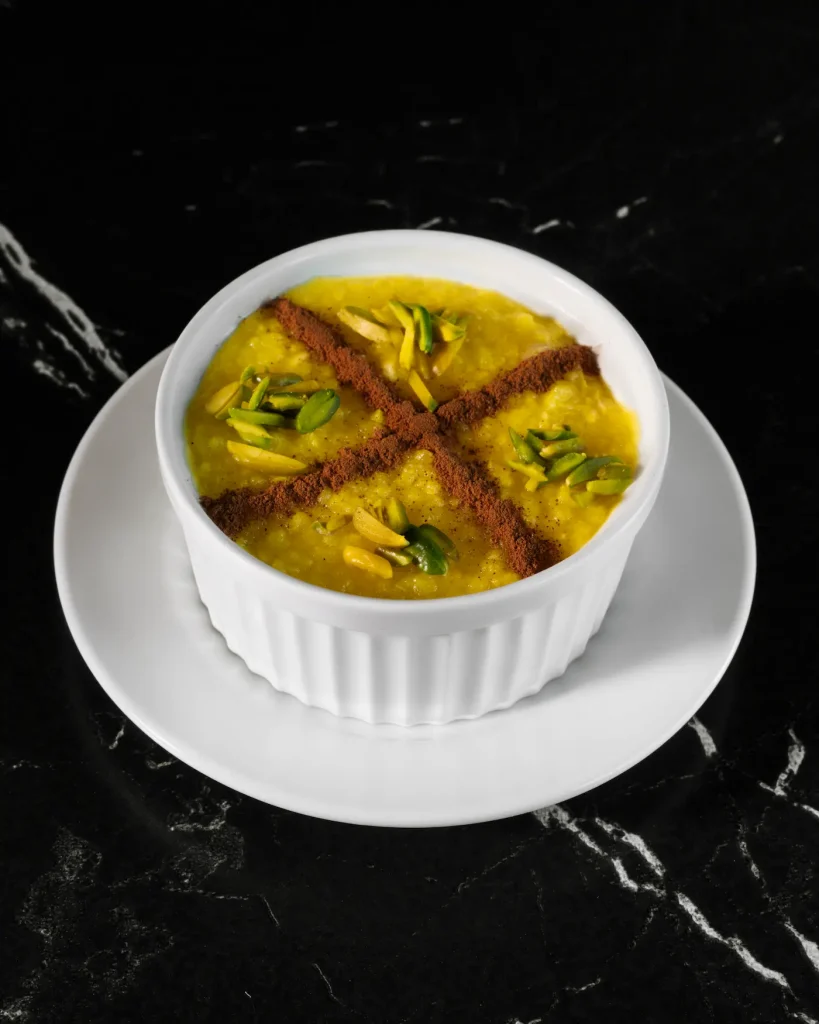 Sholeh Zard, dessert persan au riz, safran et eau de rose